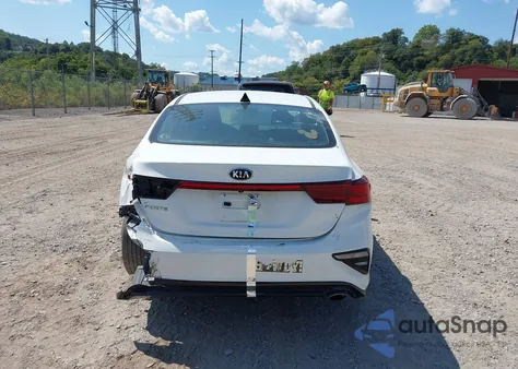 2019 Kia Forte Lxs z USA, uszkodzony, nr VIN 3KPF24ADXKE087302